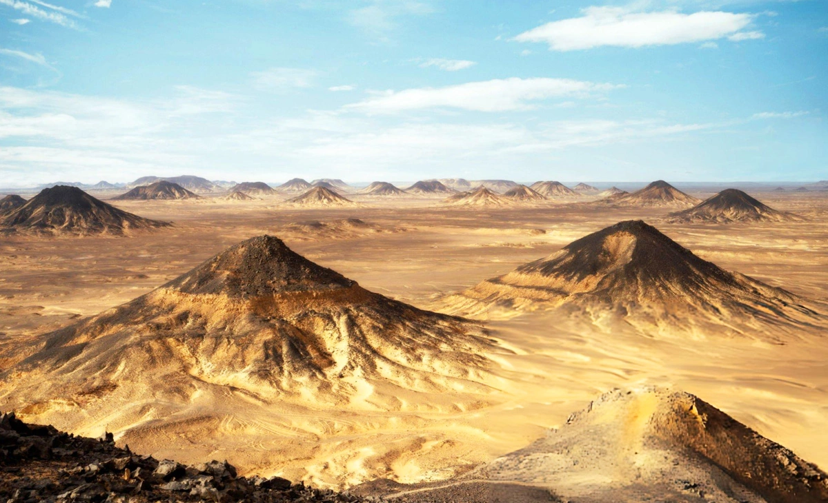 行程-埃及 尼羅河、薩哈拉綠洲、黑白沙漠15天-黑色沙漠Black Desert