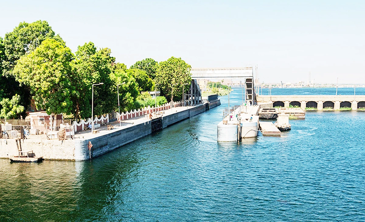 行程-埃及 尼羅河、薩哈拉綠洲、黑白沙漠15天-伊斯納水閘門Esna barrage