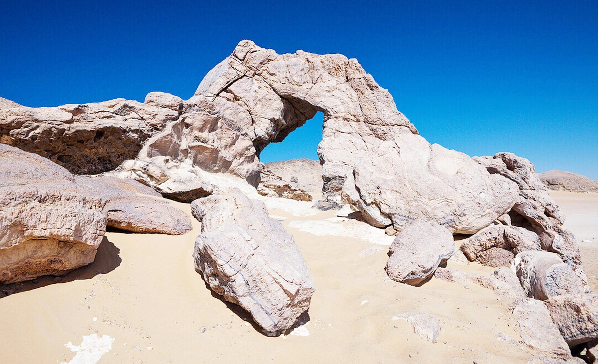 行程-埃及 尼羅河、薩哈拉綠洲、黑白沙漠15天-法拉夫拉綠洲Farafra oasis