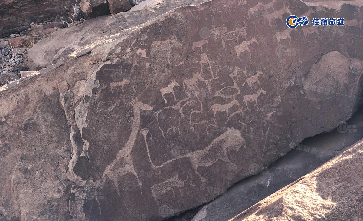行程-納米比亞文化瑰寶經典豪華16天-《特威飛爾泉》Twyfelfontein