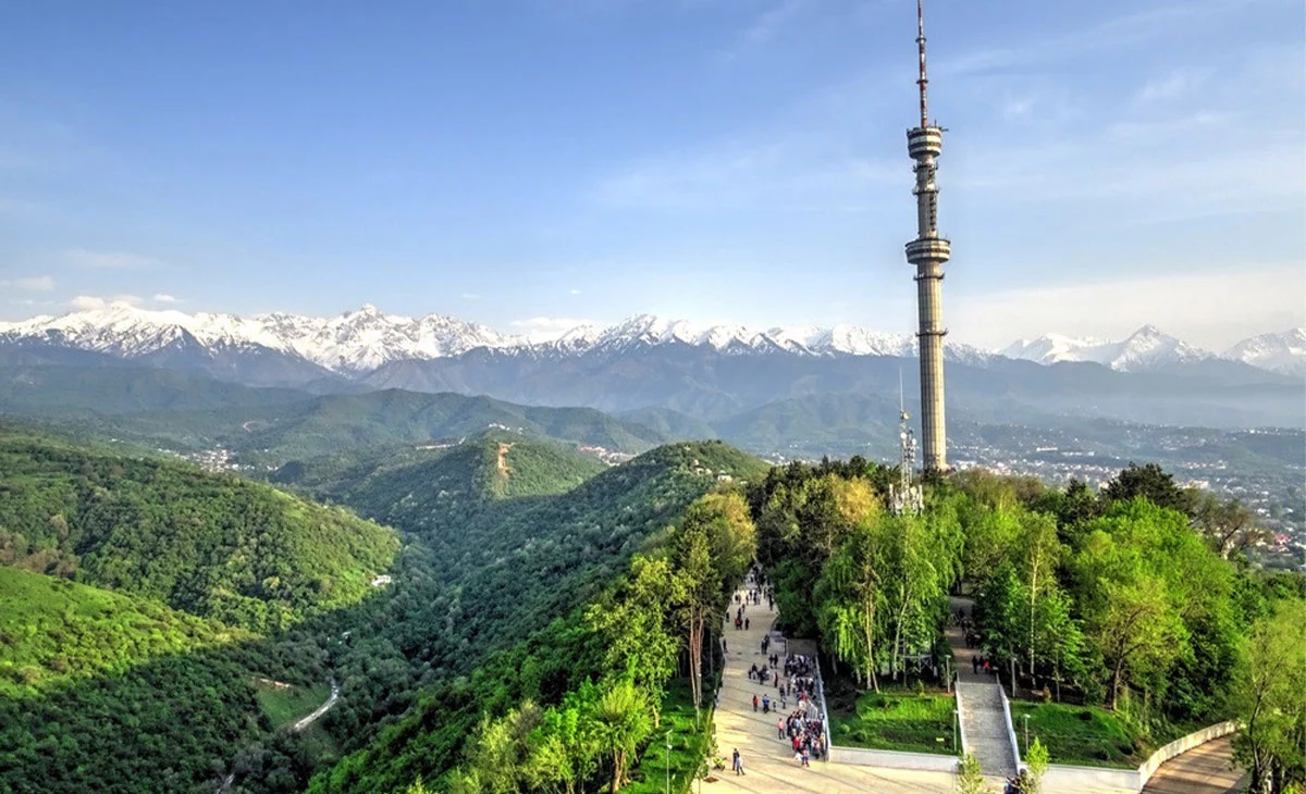 行程-哈薩克-綠色山丘