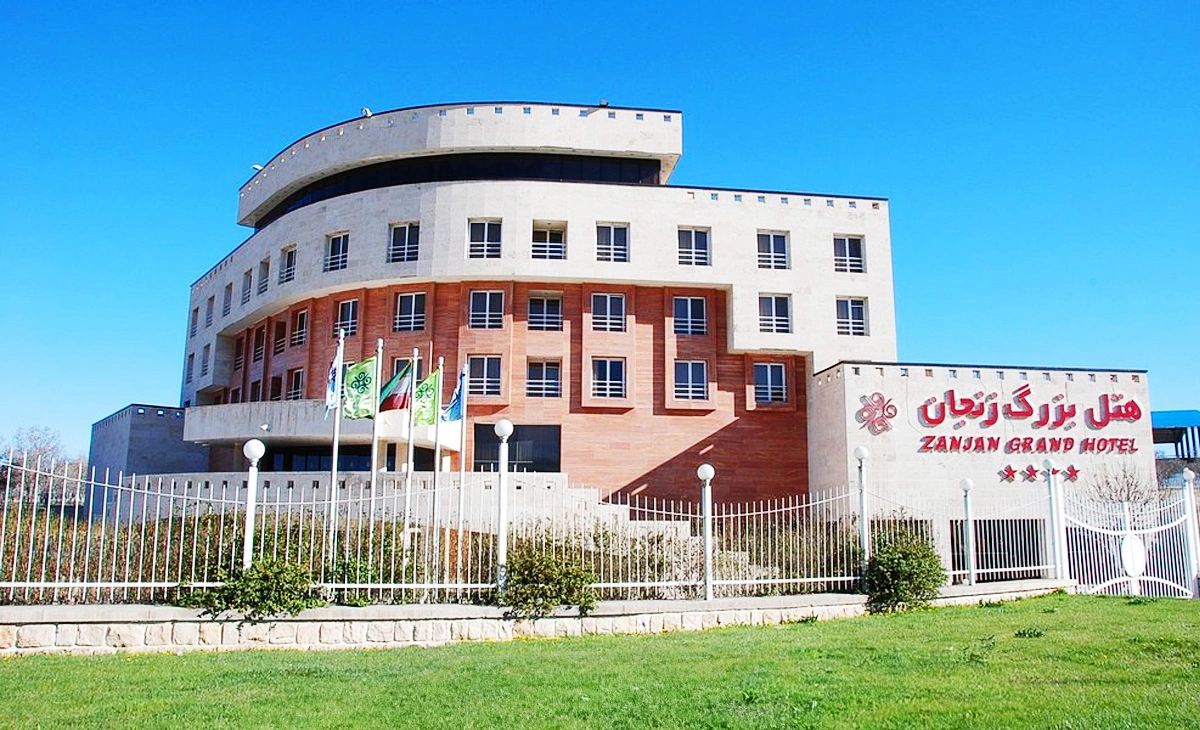 飯店-戰火後的秘境 敘利亞、黎巴嫩、伊拉克、伊朗22天-Hotel Grand Zanjan